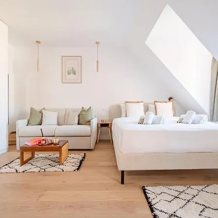 Beautiful Flat In 17th * باريس